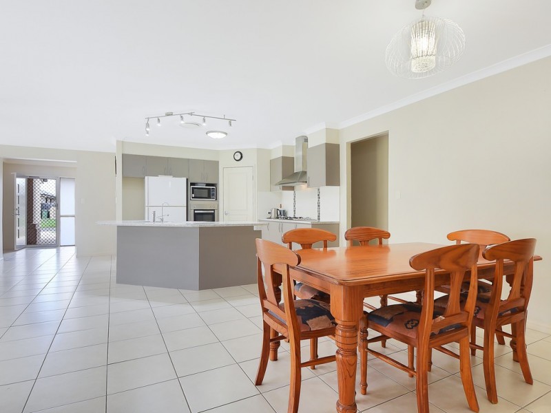 40 Lacewood Circuit, Warner QLD 4500