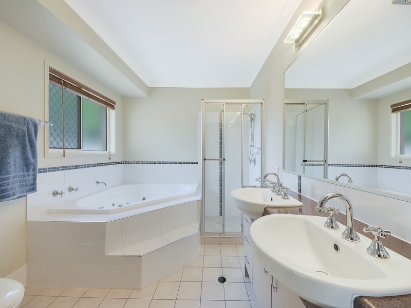 40 Lacewood Circuit, Warner QLD 4500