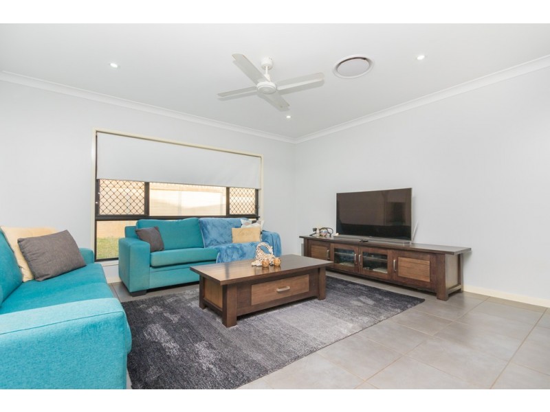77 Cootharaba Crescent, Warner QLD 4500