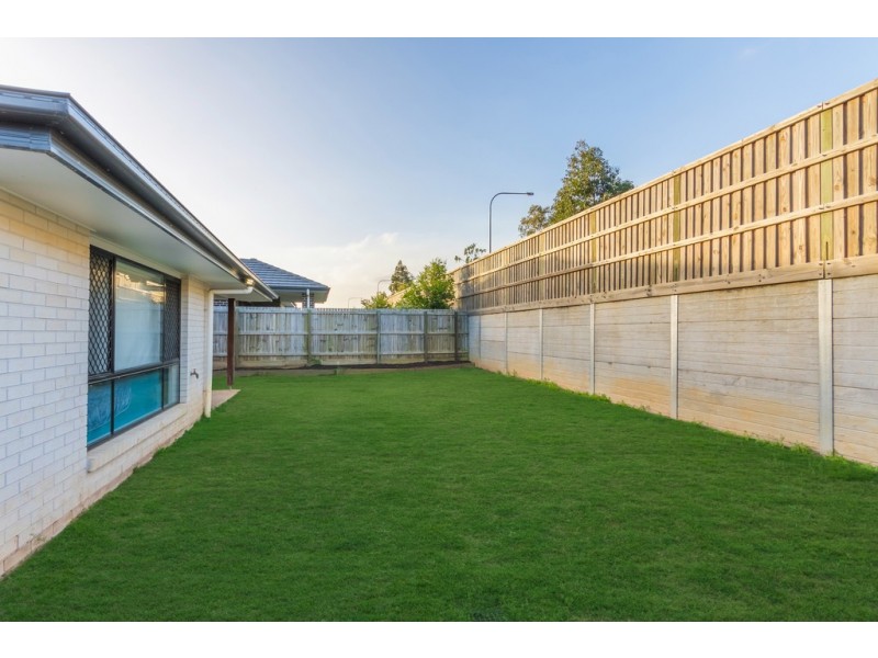 77 Cootharaba Crescent, Warner QLD 4500