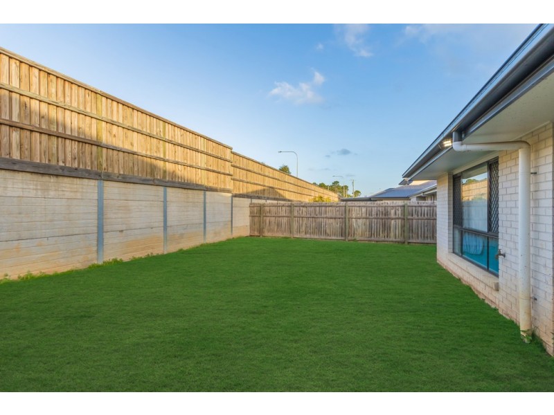 77 Cootharaba Crescent, Warner QLD 4500