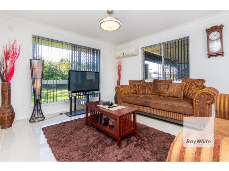 6 Paramount Drive, Warner QLD 4500