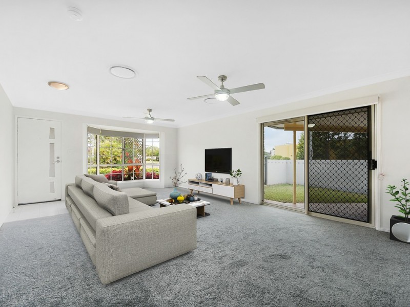 1 Paramount Drive, Warner QLD 4500