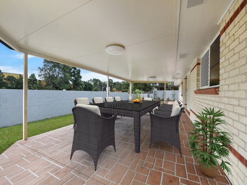 1 Paramount Drive, Warner QLD 4500