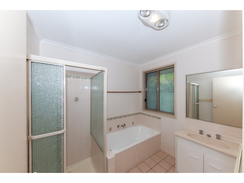 25 Newbury Crescent, Lawnton QLD 4501