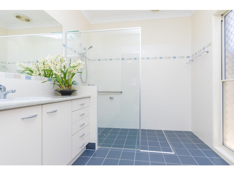 3 Silvabank Court, Warner QLD 4500