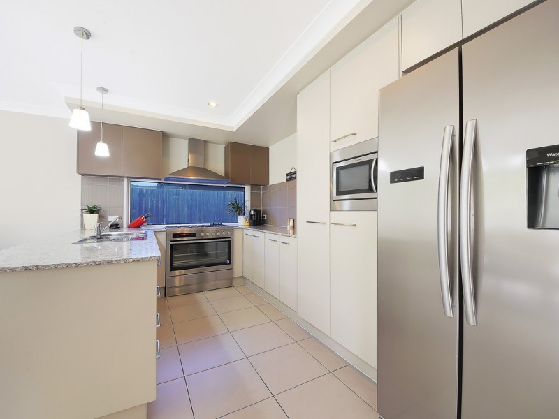 1 Fleet Circuit, Bray Park QLD 4500