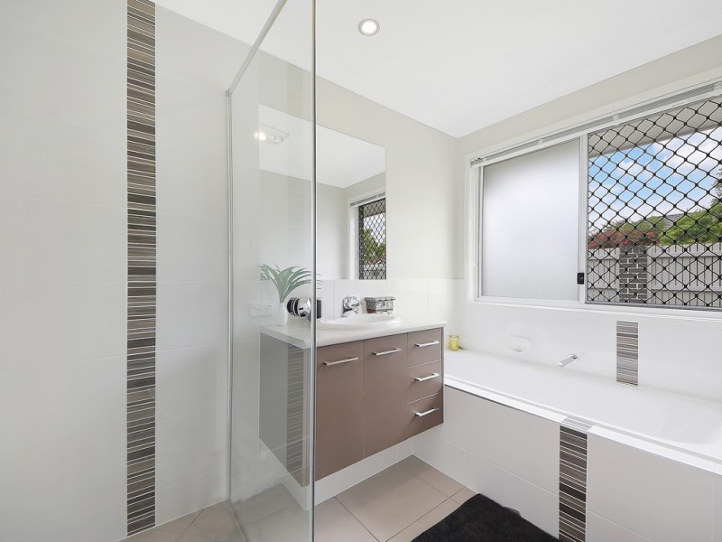 1 Fleet Circuit, Bray Park QLD 4500