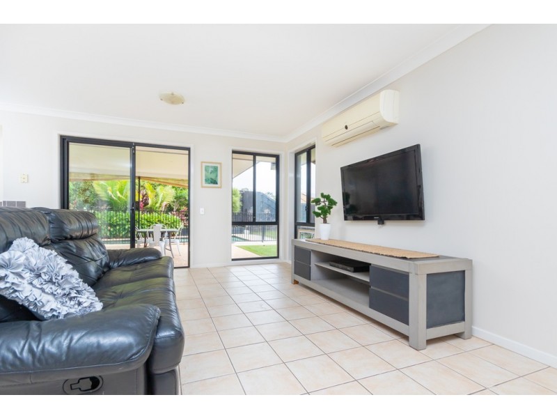 6 Sassafras Court, Warner QLD 4500
