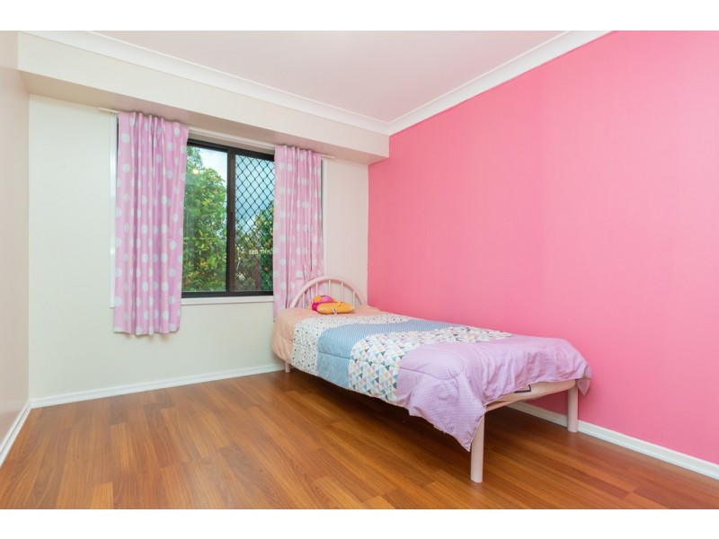 6 Sassafras Court, Warner QLD 4500