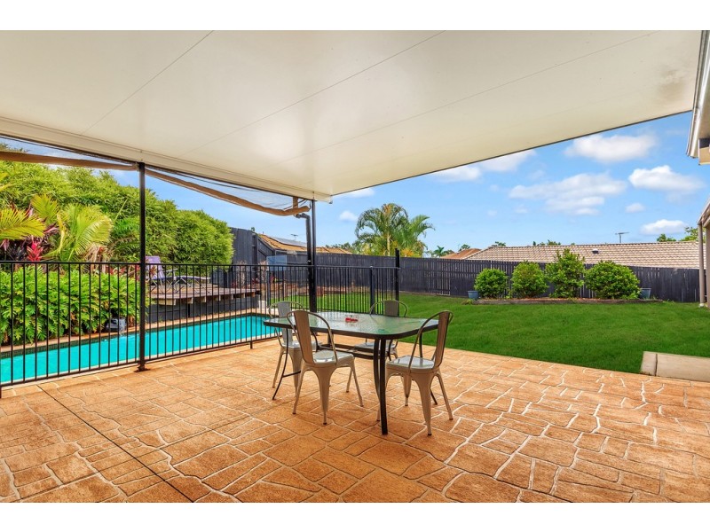 6 Sassafras Court, Warner QLD 4500