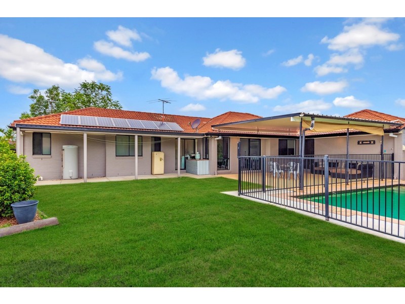 6 Sassafras Court, Warner QLD 4500
