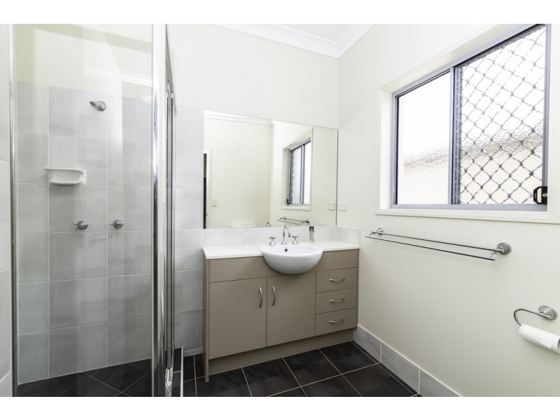 22 Ontario Drive, Warner QLD 4500