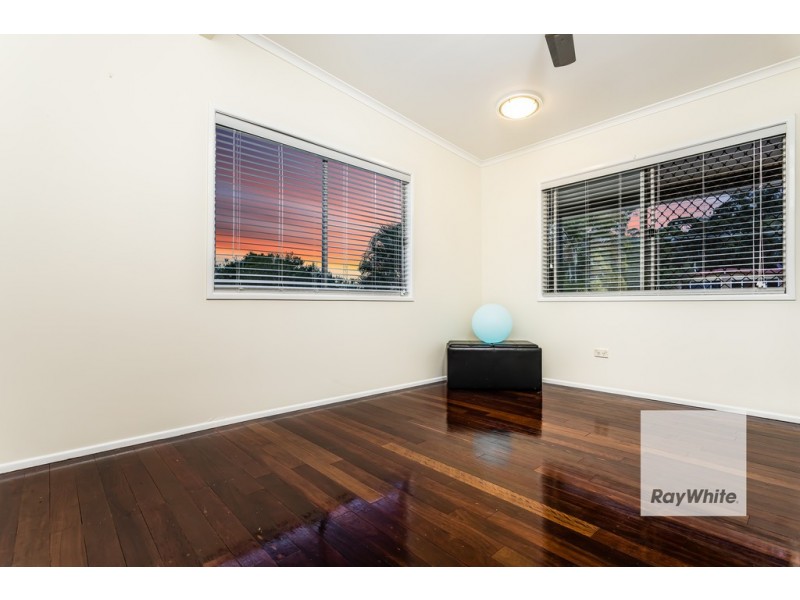 27 Carwell Avenue, Petrie QLD 4502