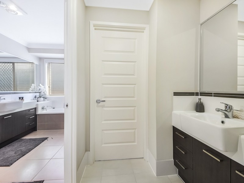 54 Solomon Parade, Warner QLD 4500