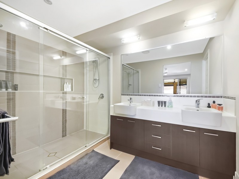 54 Solomon Parade, Warner QLD 4500