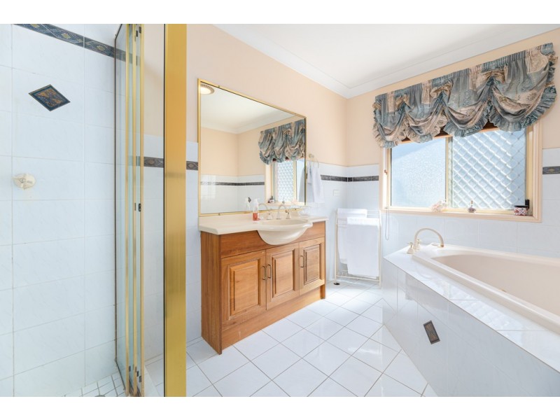 9 Quarrion Court, Warner QLD 4500