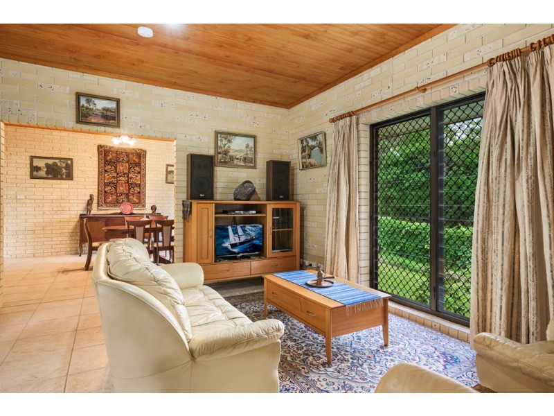 1 Grant Street, Whiteside QLD 4503