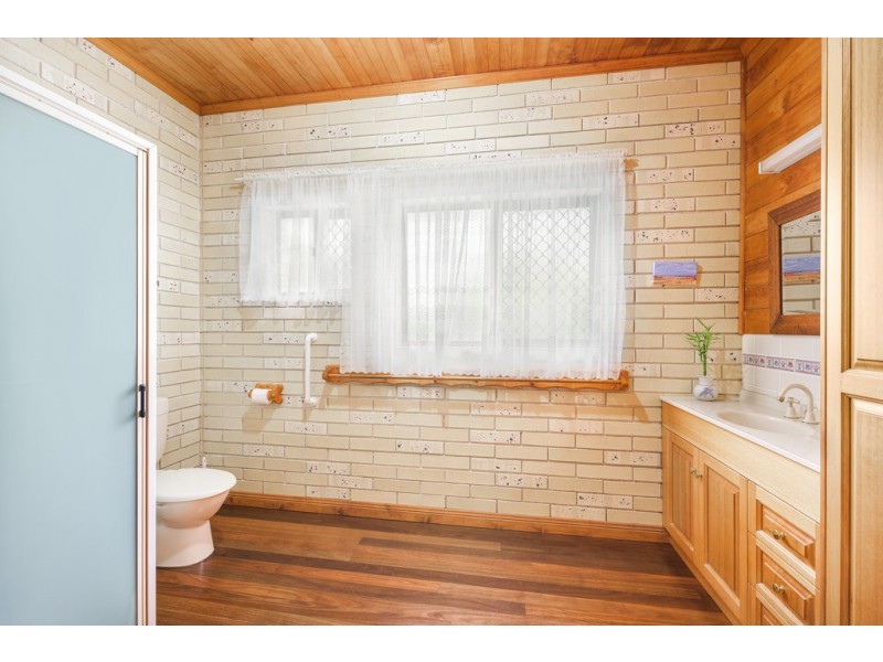 1 Grant Street, Whiteside QLD 4503