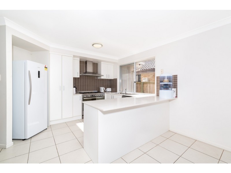 25 Daintree Circuit, North Lakes QLD 4509