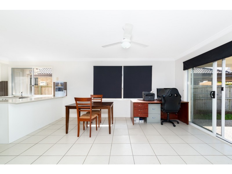25 Daintree Circuit, North Lakes QLD 4509