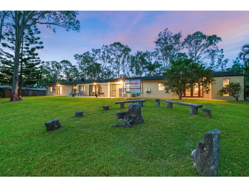 71 Whiteside Road, Whiteside QLD 4503