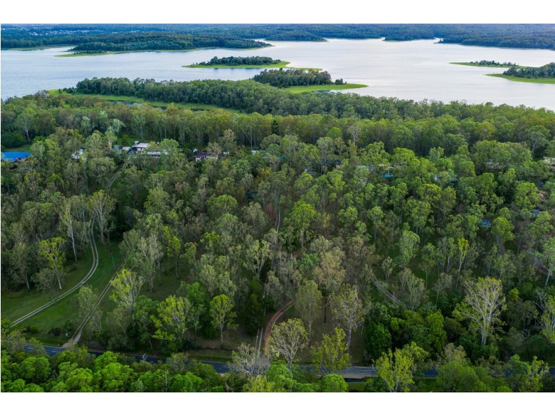 71 Whiteside Road, Whiteside QLD 4503