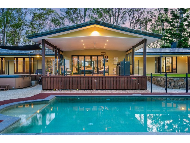 71 Whiteside Road, Whiteside QLD 4503