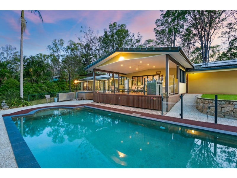 71 Whiteside Road, Whiteside QLD 4503