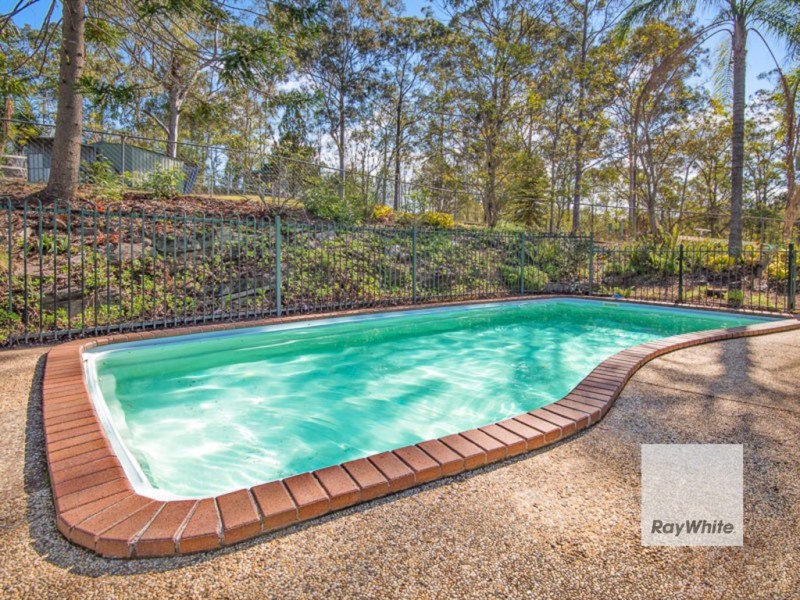 1 Eden Drive, Eatons Hill QLD 4037