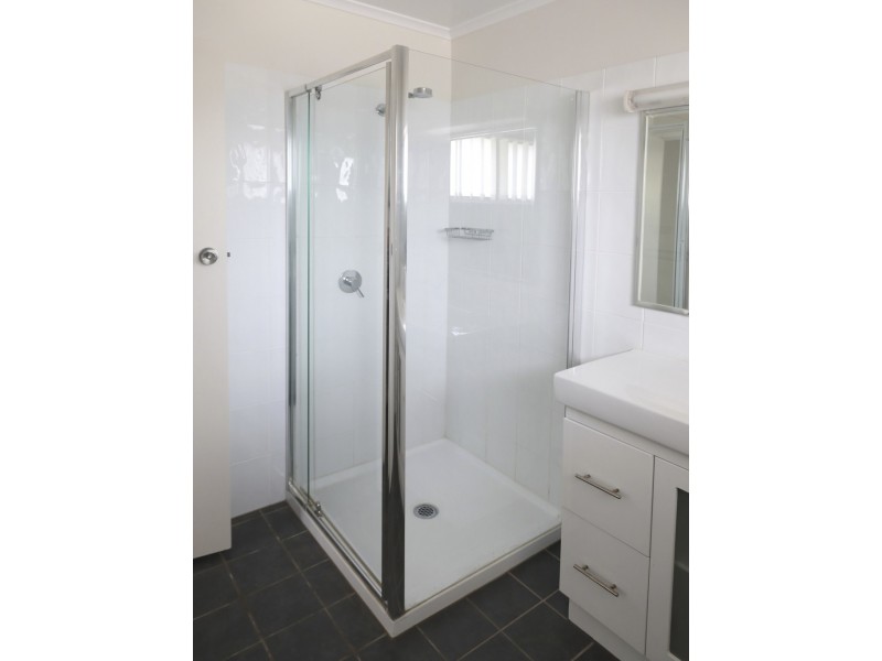 7 Reid Street, Petrie QLD 4502