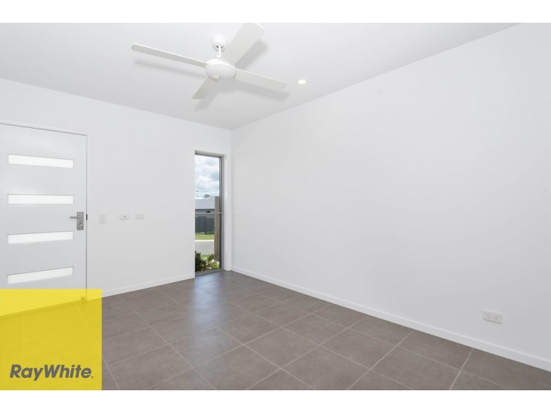 40 Gilvear Crescent, Strathpine QLD 4500