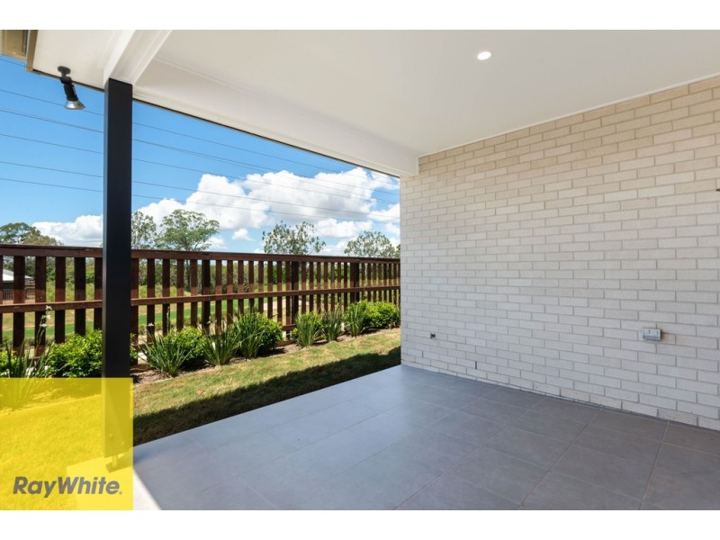 40 Gilvear Crescent, Strathpine QLD 4500