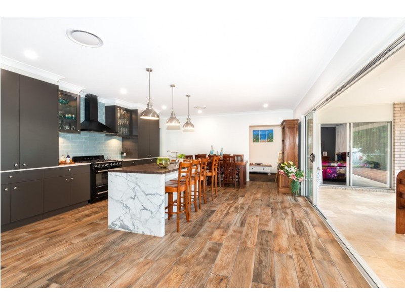 10 Viscount Street, Bray Park QLD 4500