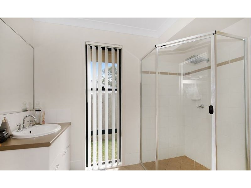 3 Elle Court, Cashmere QLD 4500