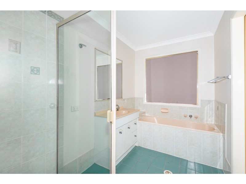 13 Paramount Drive, Warner QLD 4500