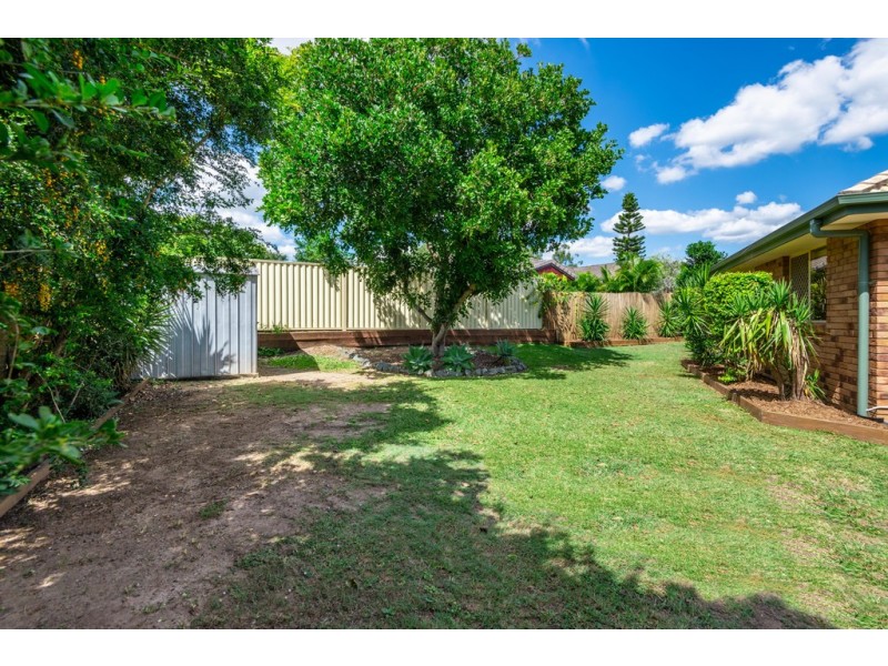 13 Paramount Drive, Warner QLD 4500