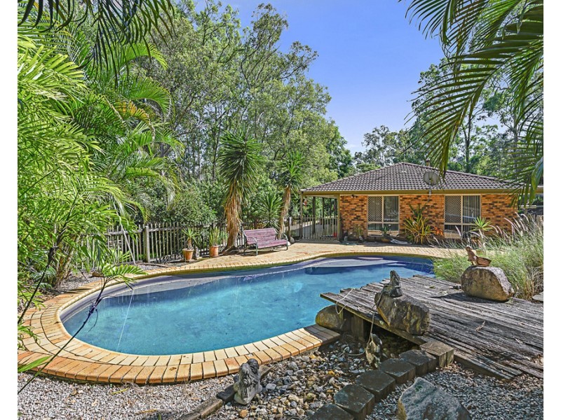 25 Beech Drive, Cashmere QLD 4500