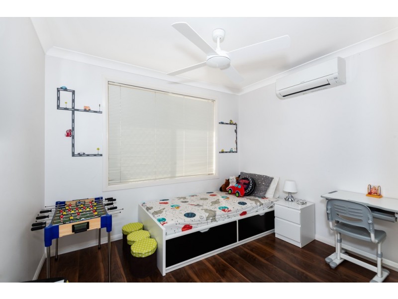 11 Queen Elizabeth Drive, Eatons Hill QLD 4037