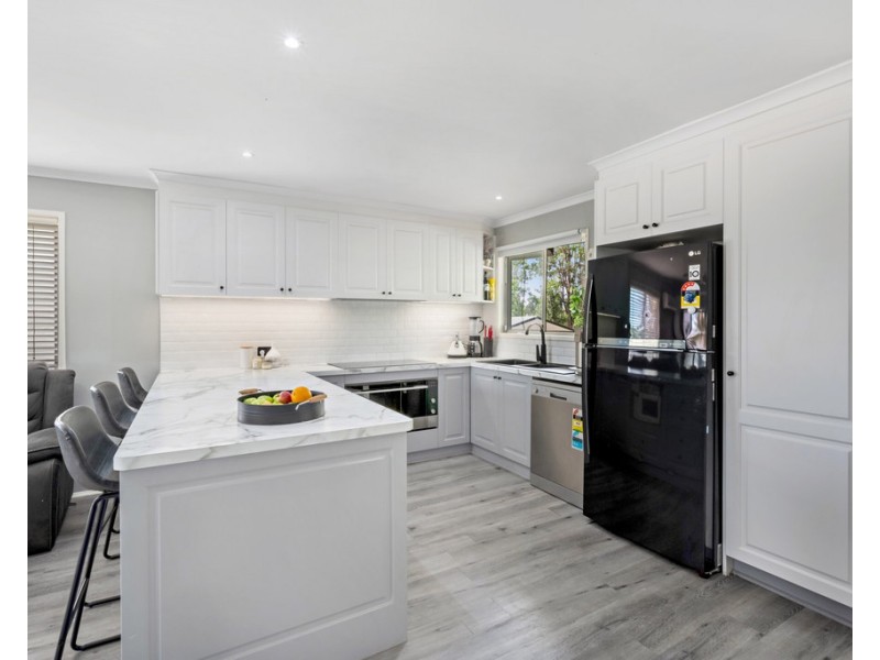 8 Mitze Street, Bray Park QLD 4500