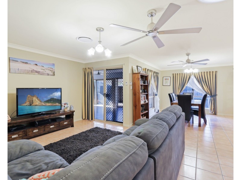 6 Karaman Court, Dakabin QLD 4503