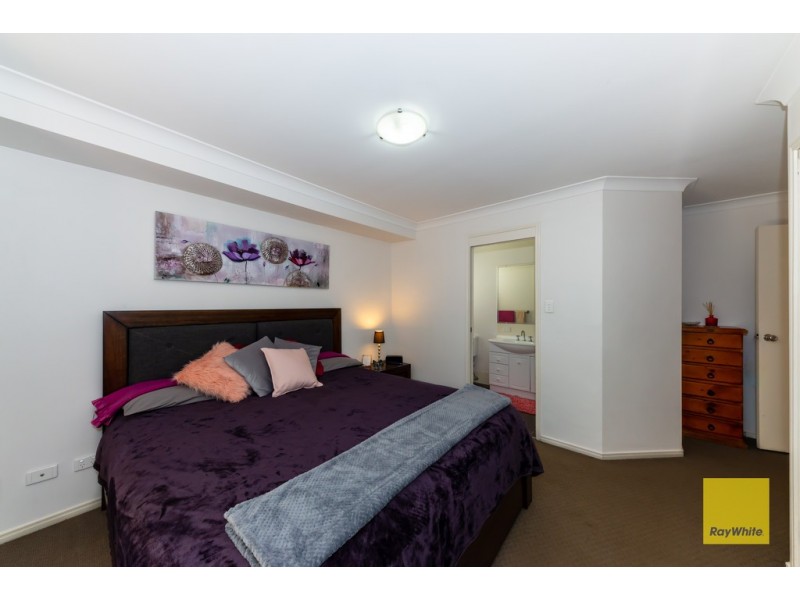 8 Luke Court, Cashmere QLD 4500