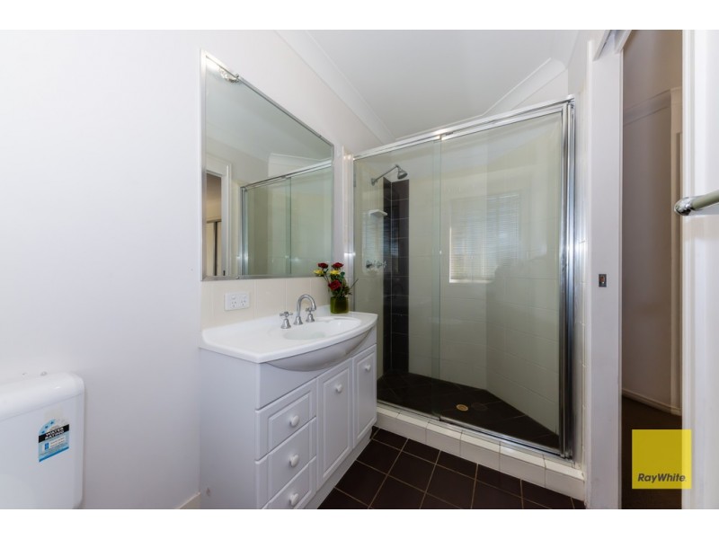 8 Luke Court, Cashmere QLD 4500