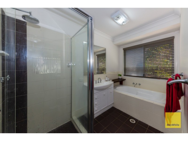 8 Luke Court, Cashmere QLD 4500