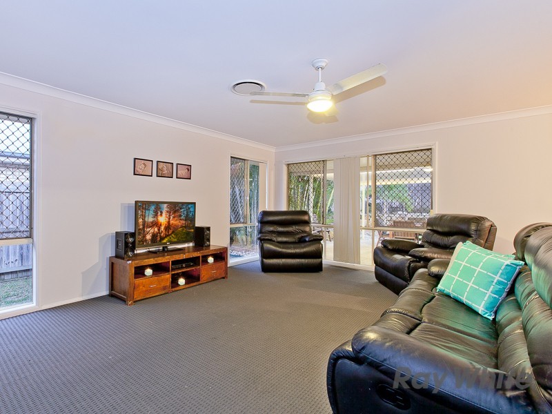 33 Oakwood Road, Warner QLD 4500