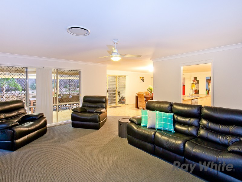 33 Oakwood Road, Warner QLD 4500