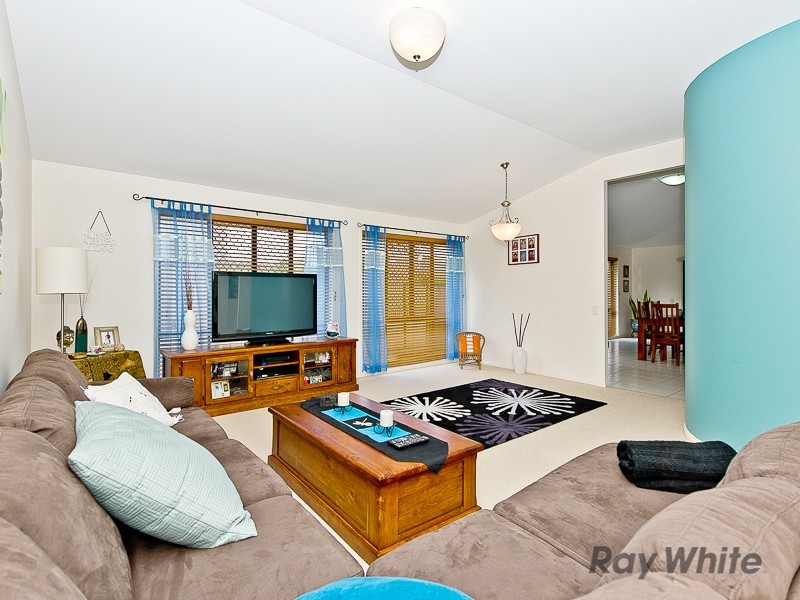 52 Oakwood Road, Warner QLD 4500