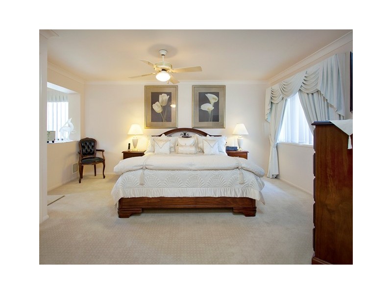 1 Handel Court, Eatons Hill QLD 4037