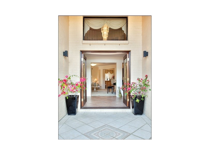 1 Handel Court, Eatons Hill QLD 4037