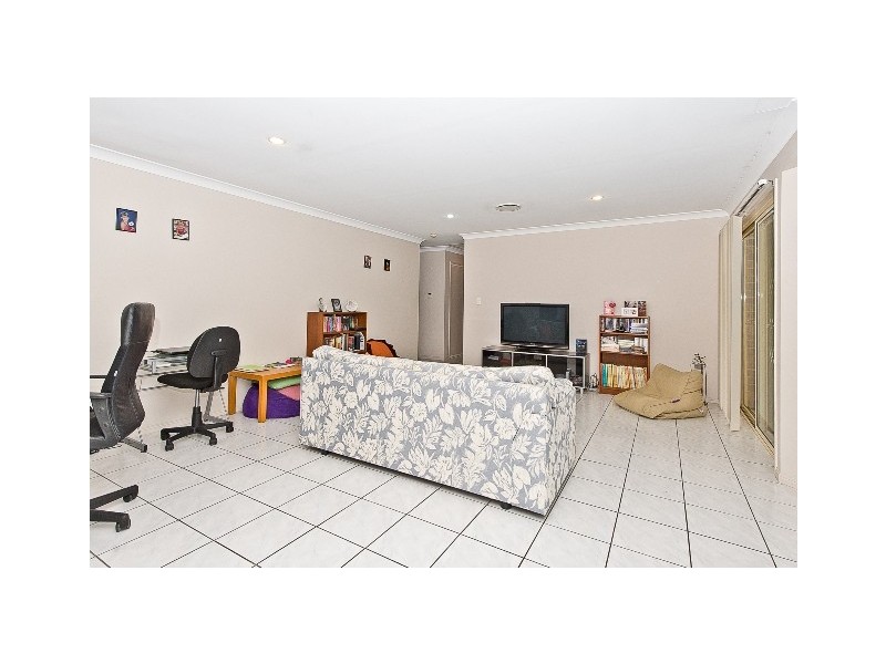 13 Silvereye Cres, Albany Creek QLD 4035